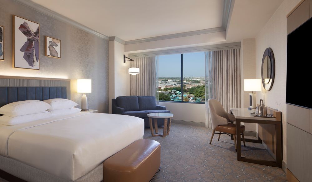 Renovated Tower King Room, Hilton Anatole 