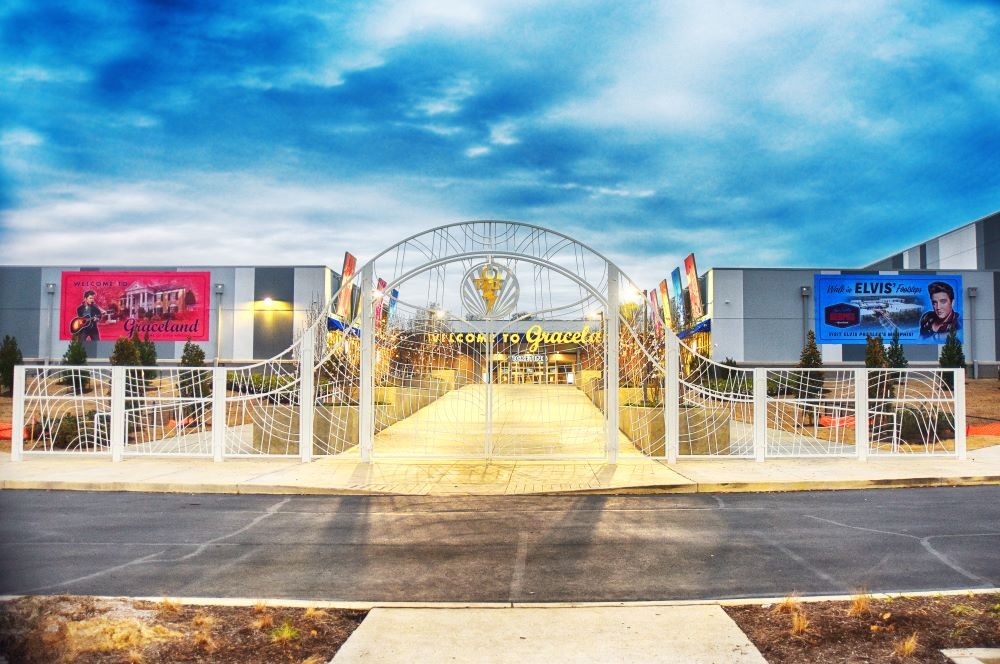 The Gates to Elvis Presley's Memphis in Graceland. Photo Credit Andrea Zucker and the Memphis CVB