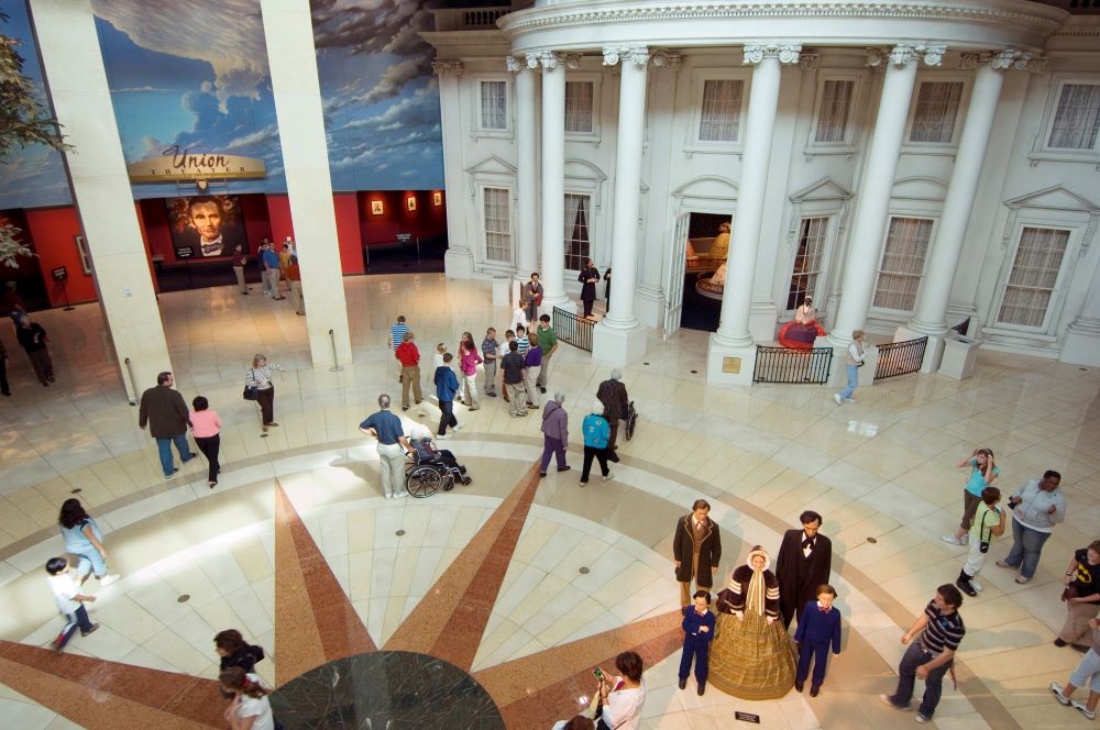 Abraham Lincoln Presidential Library and Museum interior