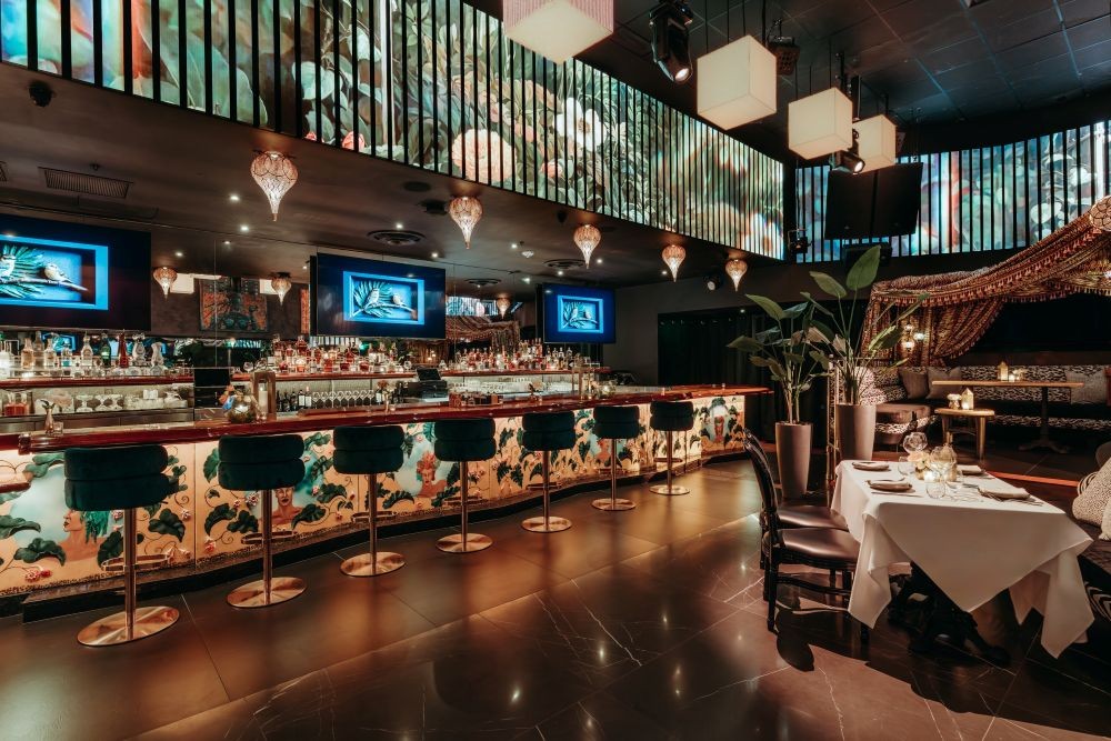 Corazon by Baires, Orlando