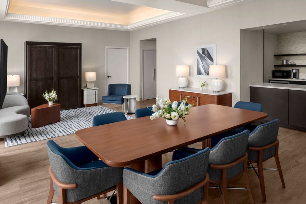 Manchester Grand Hyatt deluxe grand suite dining area.