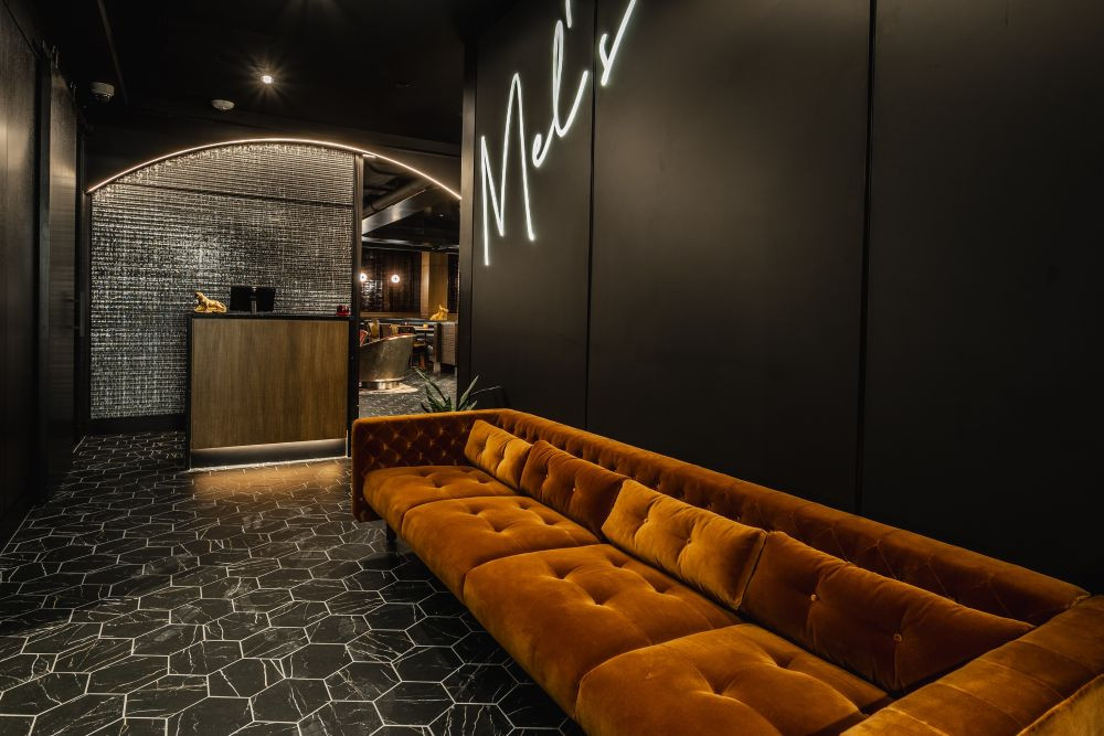 Mel's Speakeasy entryway