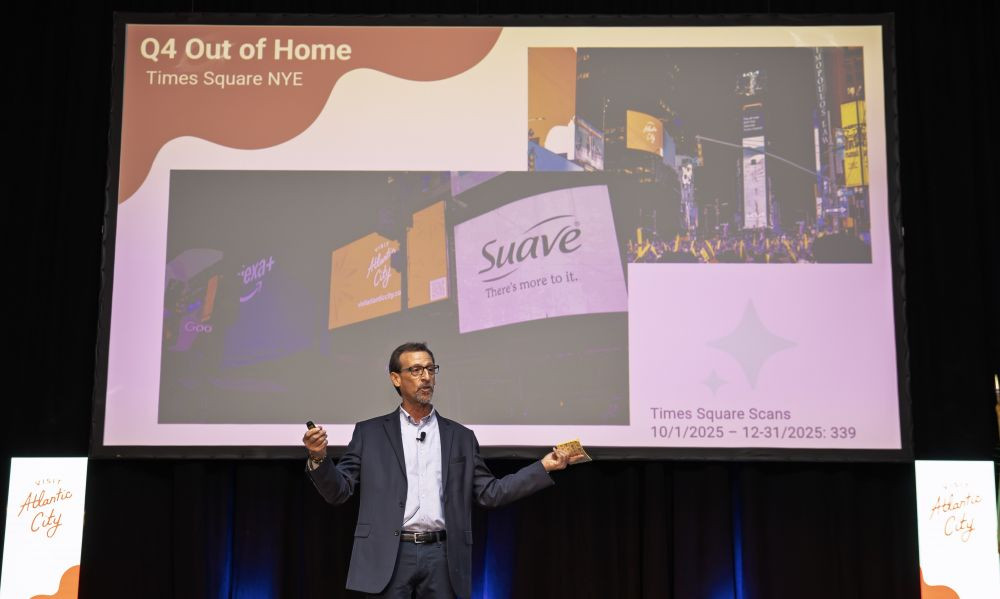 Photo of Gary Musich on stage at Visit Atlantic City Annual Meeting.