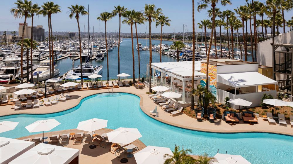 Sheraton San Diego Resort pool and marina