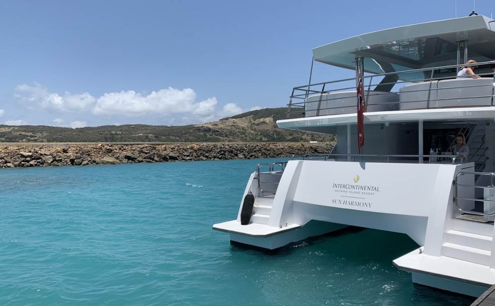 Luxury boat charter to InterContinental Hayman Island Resort Luxury boat charter to InterContinental Hayman Island Resort